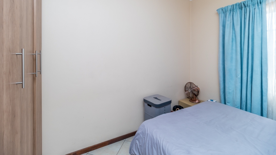 2 Bedroom Property for Sale in Noordwyk Gauteng