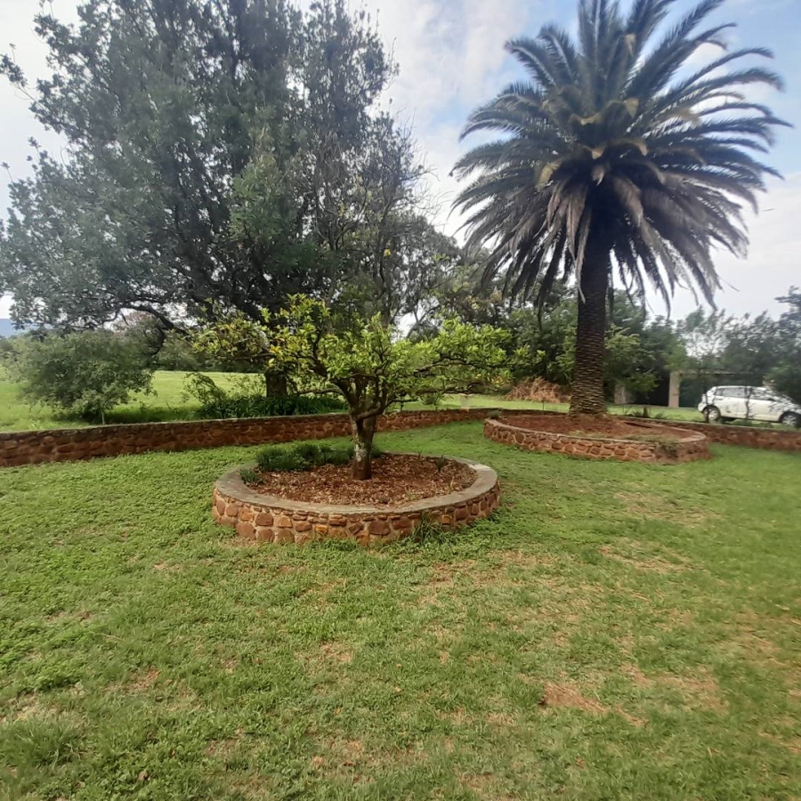 To Let 2 Bedroom Property for Rent in Hekpoort Gauteng