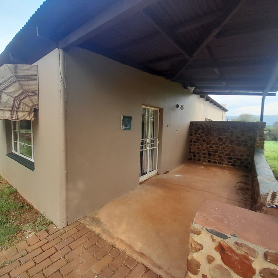 To Let 2 Bedroom Property for Rent in Hekpoort Gauteng