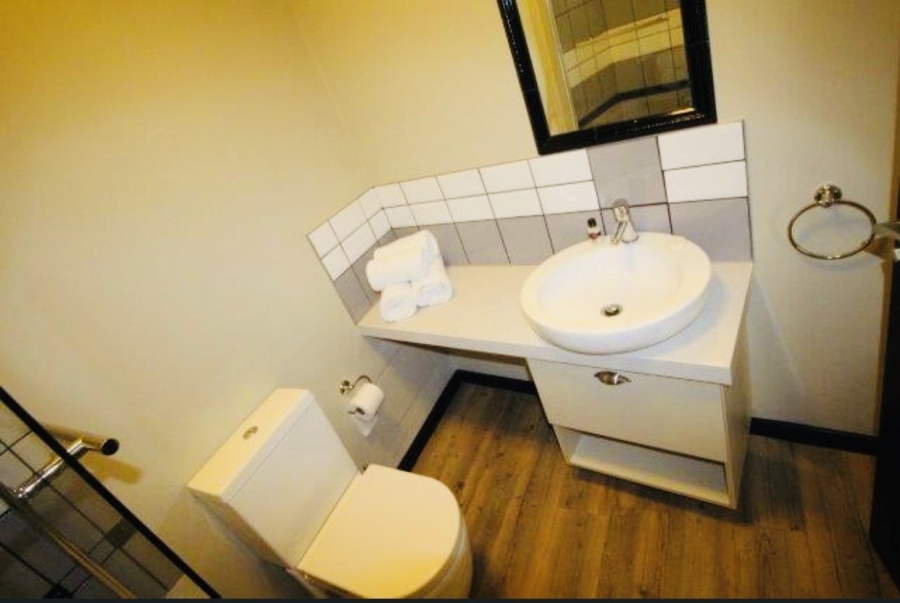 2 Bedroom Property for Sale in Rosebank Gauteng