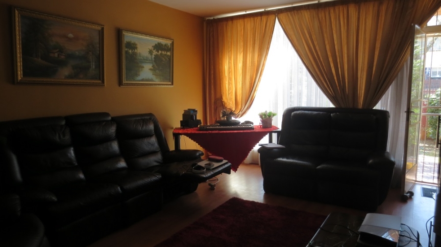 2 Bedroom Property for Sale in Windsor East Gauteng