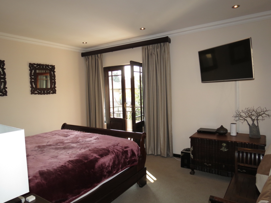 3 Bedroom Property for Sale in Greenstone Hill Gauteng