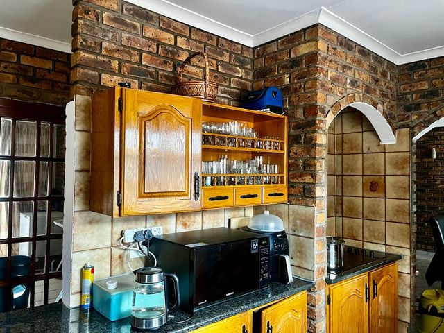 4 Bedroom Property for Sale in Sunward Park Gauteng