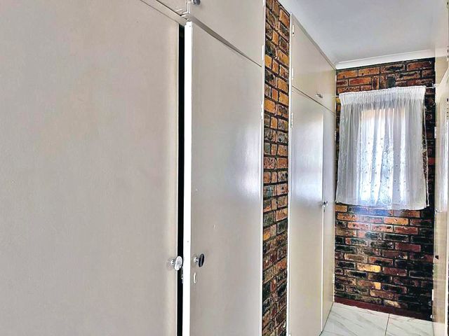 4 Bedroom Property for Sale in Sunward Park Gauteng