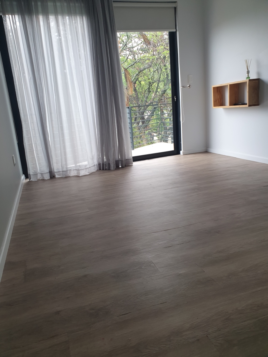 To Let 2 Bedroom Property for Rent in Rosebank Gauteng