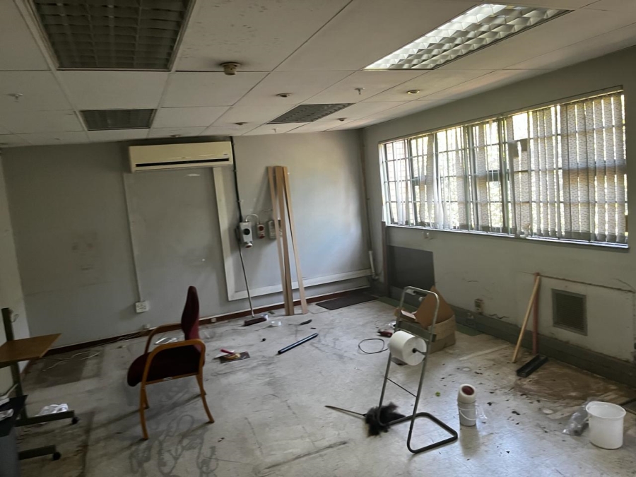 To Let commercial Property for Rent in City Deep Gauteng