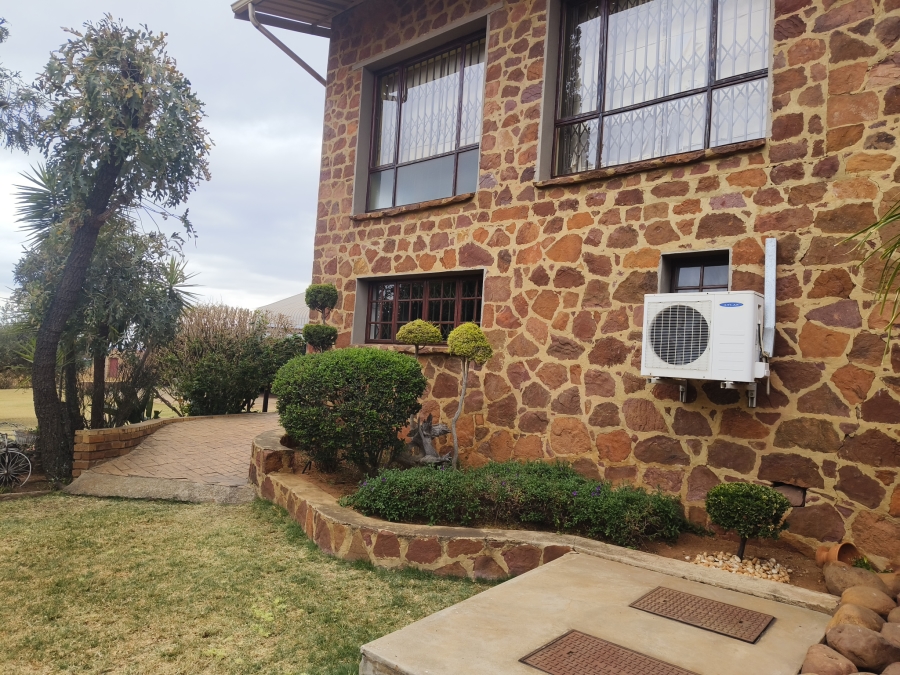 5 Bedroom Property for Sale in Onspoed AH Gauteng