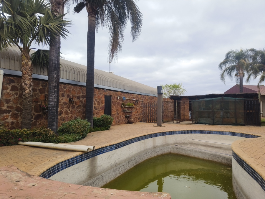 5 Bedroom Property for Sale in Onspoed AH Gauteng