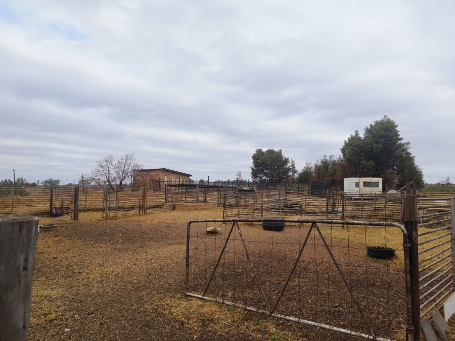 5 Bedroom Property for Sale in Onspoed AH Gauteng