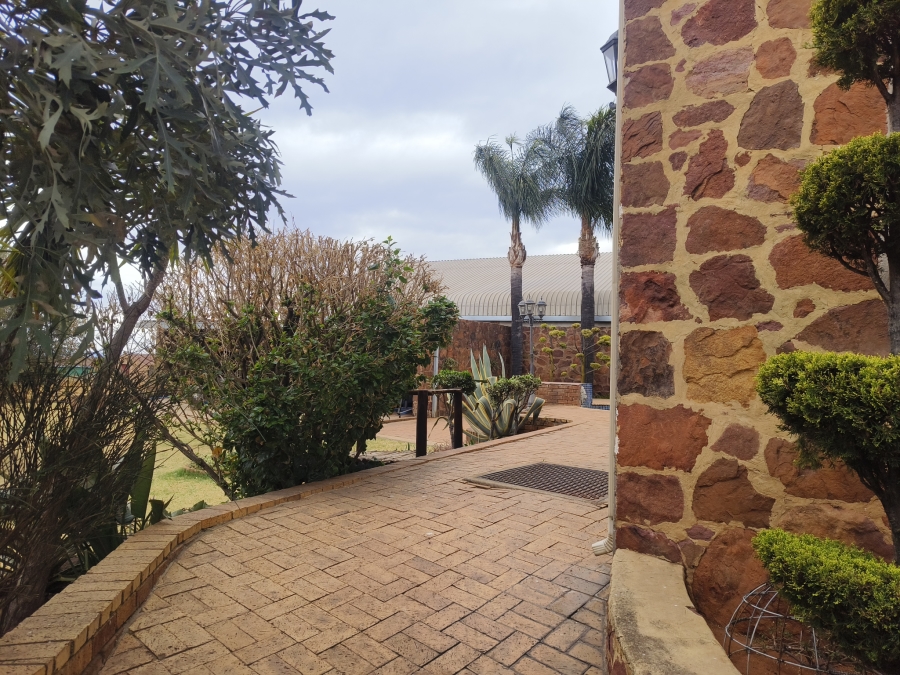 5 Bedroom Property for Sale in Onspoed AH Gauteng