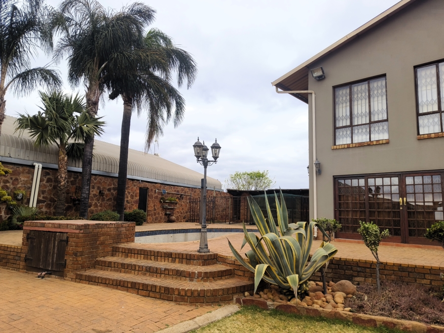 5 Bedroom Property for Sale in Onspoed AH Gauteng