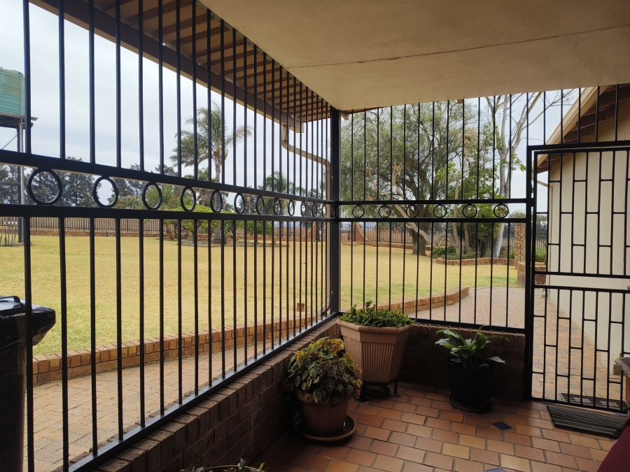 5 Bedroom Property for Sale in Onspoed AH Gauteng