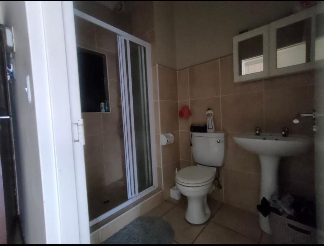 1 Bedroom Property for Sale in Hillcrest Gauteng