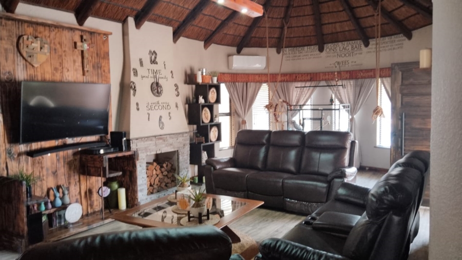 4 Bedroom Property for Sale in Verwoerdpark Gauteng