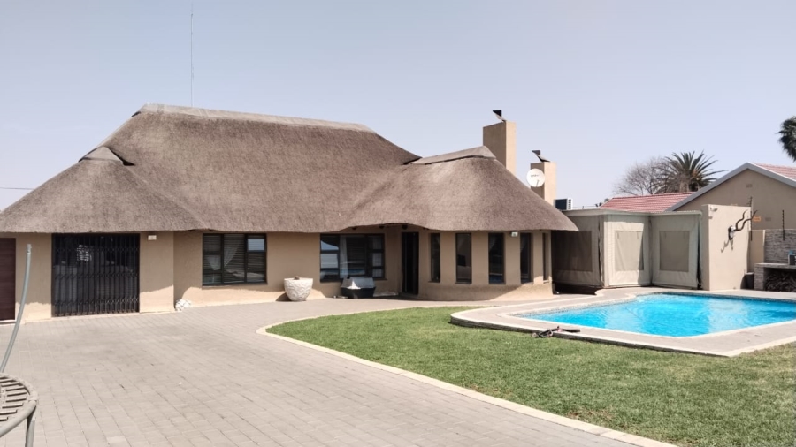 4 Bedroom Property for Sale in Verwoerdpark Gauteng