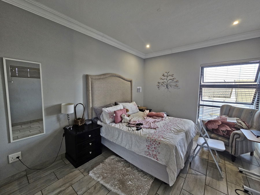 To Let 4 Bedroom Property for Rent in Midstream Meadows Gauteng