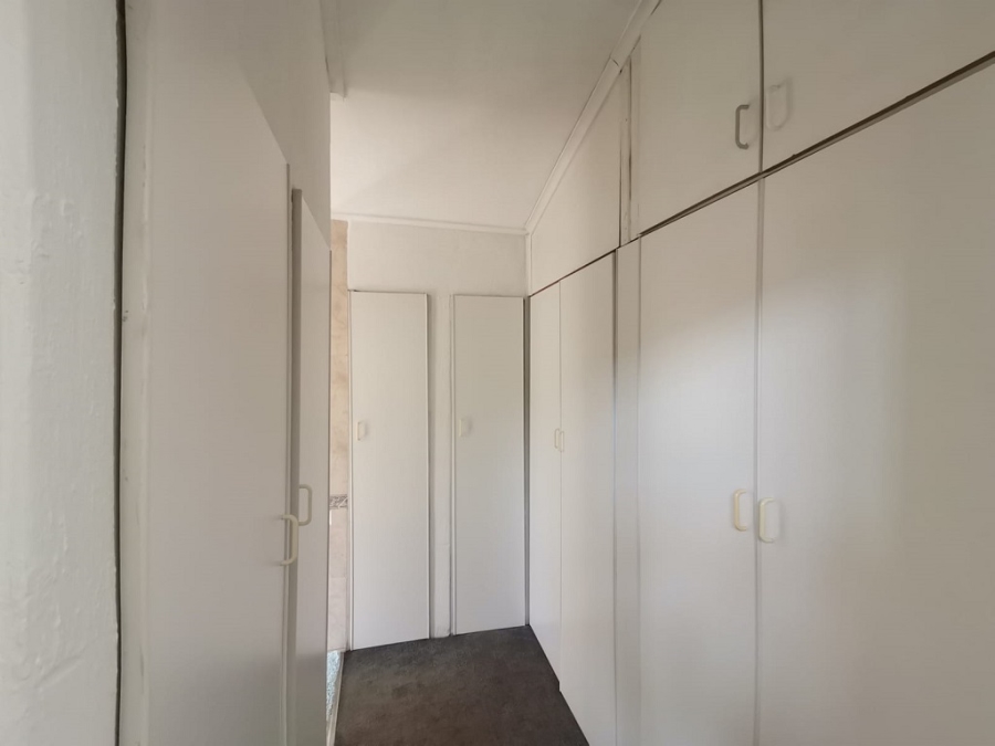 3 Bedroom Property for Sale in Oakdene Gauteng