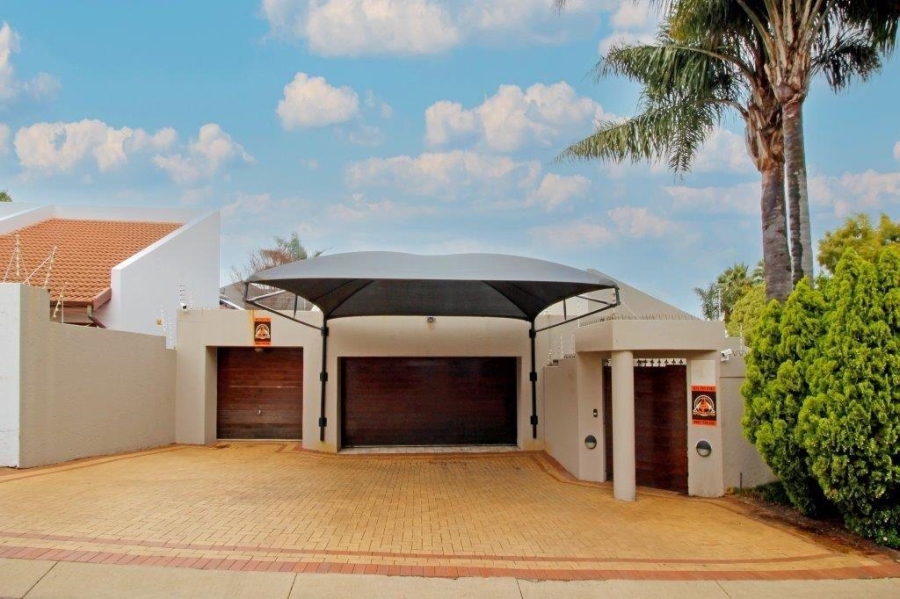 4 Bedroom Property for Sale in Dowerglen Ext 5 Gauteng