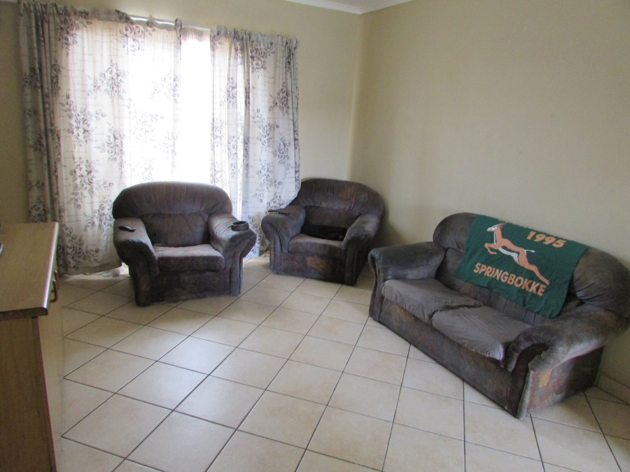 2 Bedroom Property for Sale in Greenhills Gauteng