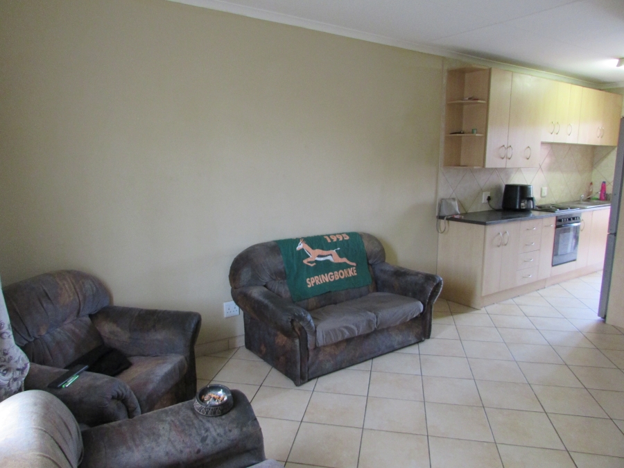 2 Bedroom Property for Sale in Greenhills Gauteng