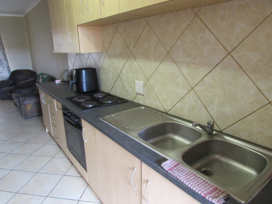 2 Bedroom Property for Sale in Greenhills Gauteng