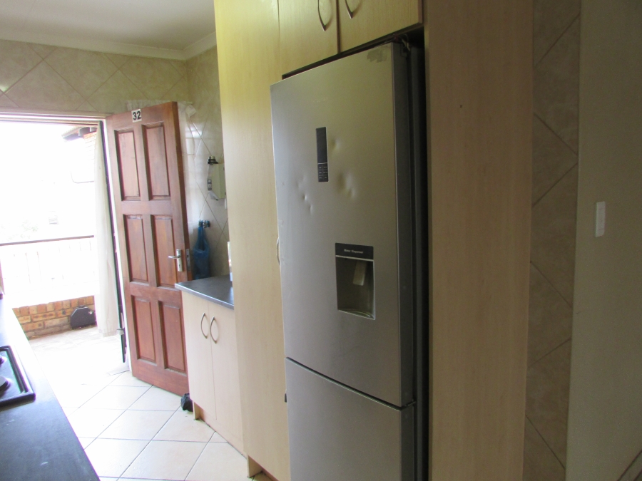 2 Bedroom Property for Sale in Greenhills Gauteng