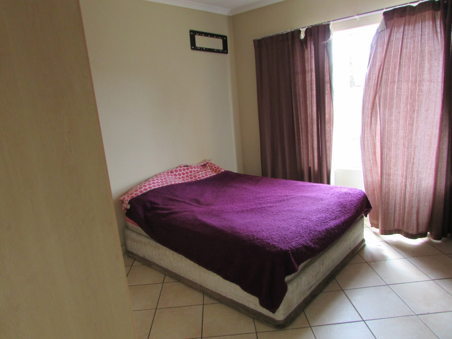 2 Bedroom Property for Sale in Greenhills Gauteng