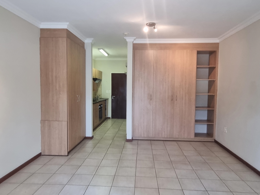 1 Bedroom Property for Sale in The Retreat Gauteng