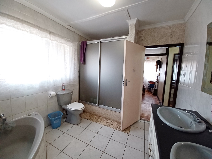 4 Bedroom Property for Sale in Vanderbijlpark CE 2 Gauteng