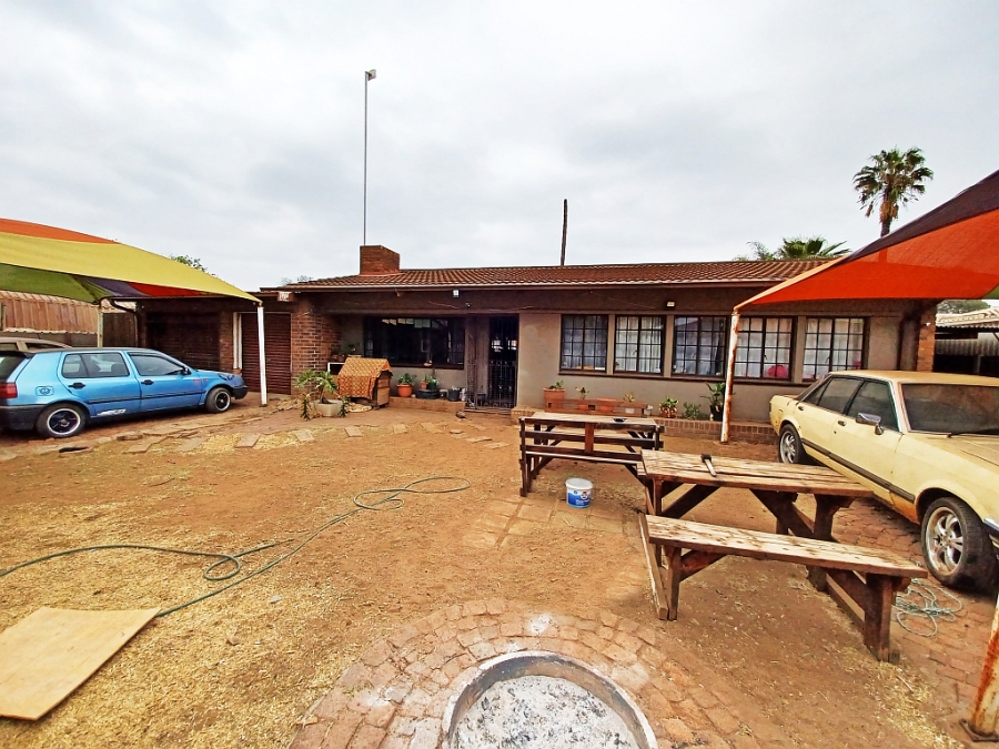 4 Bedroom Property for Sale in Vanderbijlpark CE 2 Gauteng