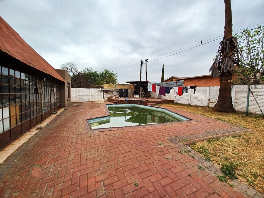 4 Bedroom Property for Sale in Vanderbijlpark CE 2 Gauteng