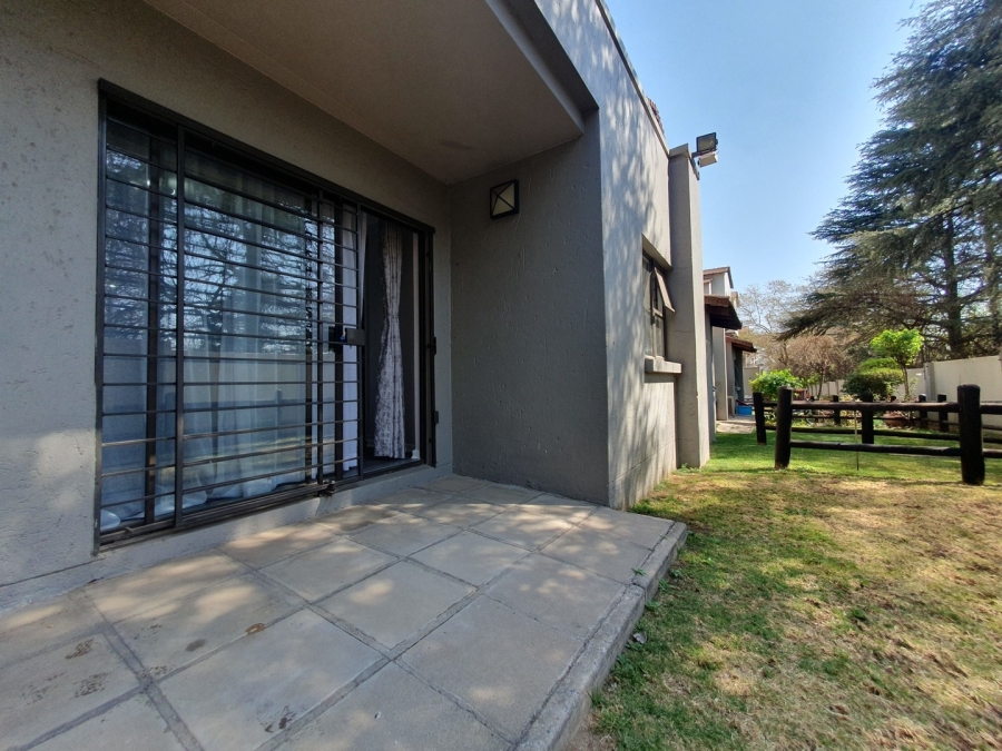 2 Bedroom Property for Sale in Sunninghill Gauteng