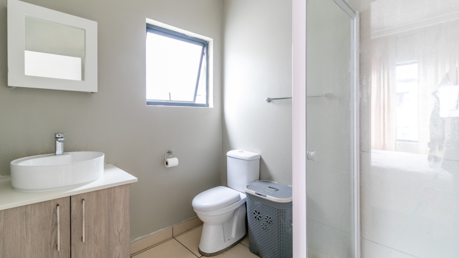 2 Bedroom Property for Sale in Halfway Gardens Gauteng