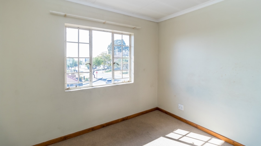 To Let 2 Bedroom Property for Rent in Noordwyk Gauteng