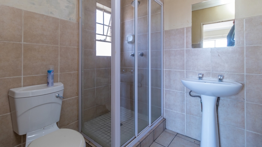 To Let 2 Bedroom Property for Rent in Noordwyk Gauteng