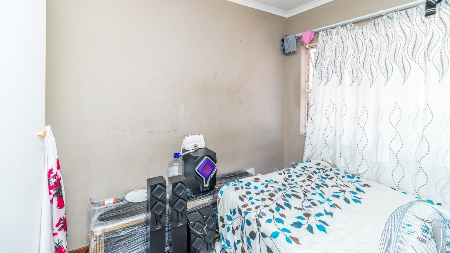 2 Bedroom Property for Sale in Vorna Valley Gauteng