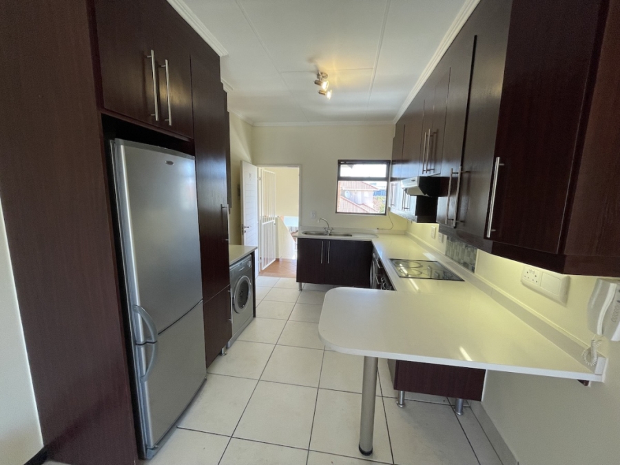 2 Bedroom Property for Sale in Greenstone Hill Gauteng