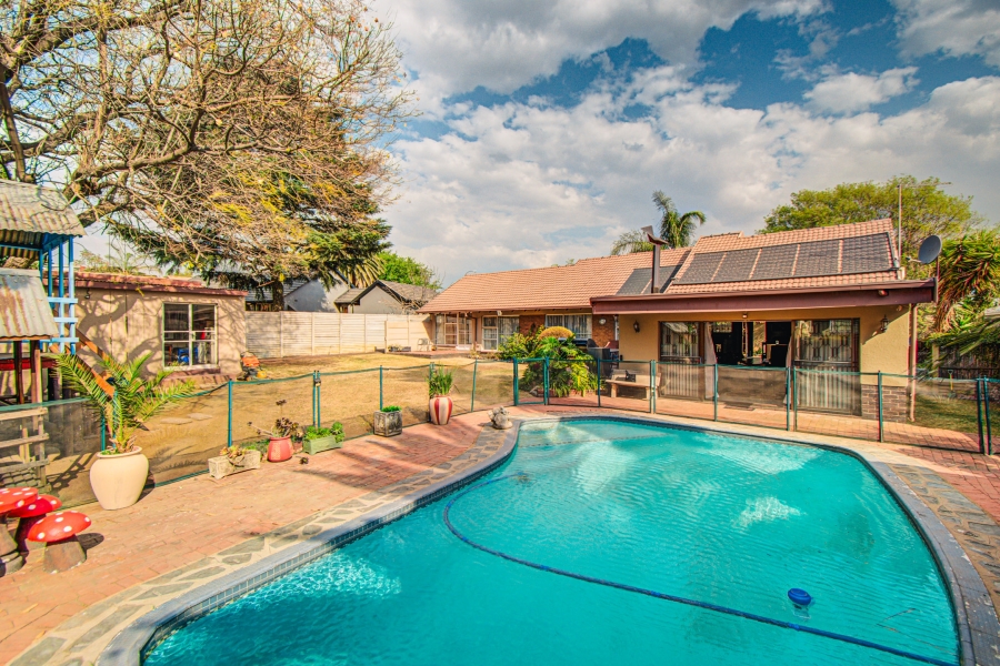 4 Bedroom Property for Sale in Croydon Gauteng