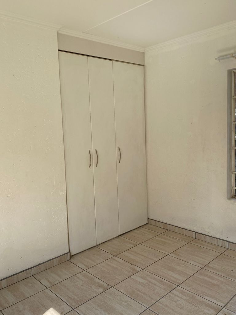 To Let 2 Bedroom Property for Rent in Noordwyk Gauteng