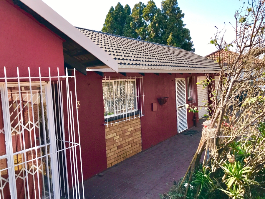 4 Bedroom Property for Sale in Germiston Central Gauteng