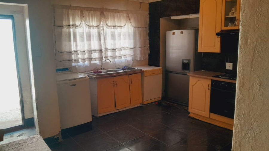 2 Bedroom Property for Sale in Chris Hani Gauteng