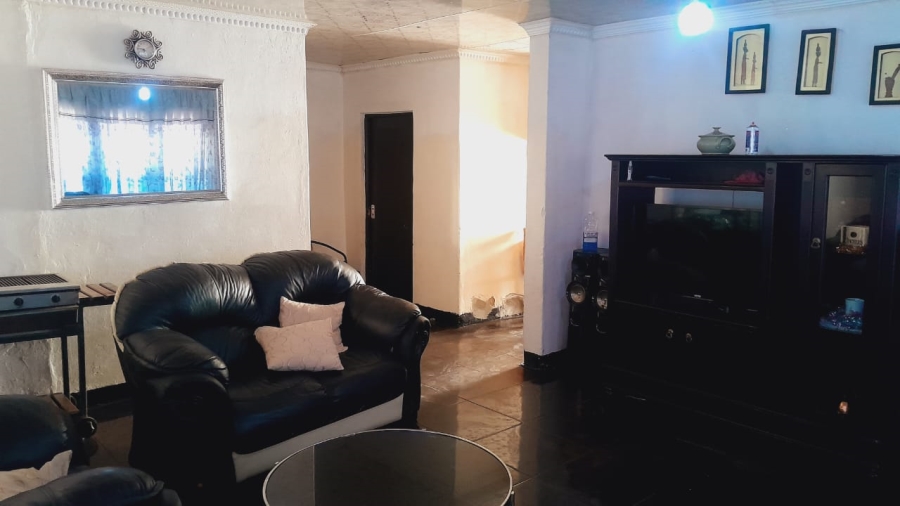 2 Bedroom Property for Sale in Chris Hani Gauteng