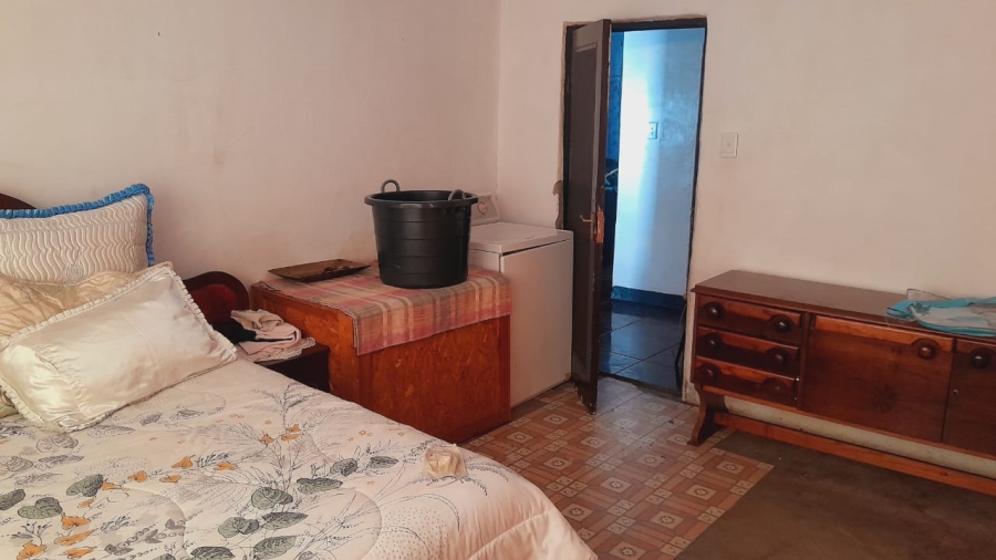 2 Bedroom Property for Sale in Chris Hani Gauteng