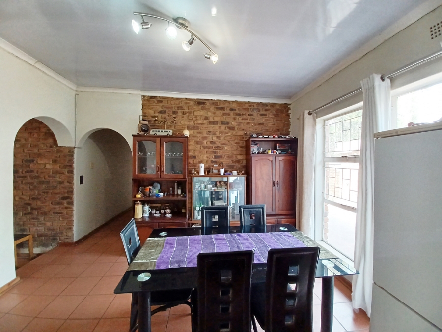 4 Bedroom Property for Sale in Vanderbijlpark Sw 2 Gauteng