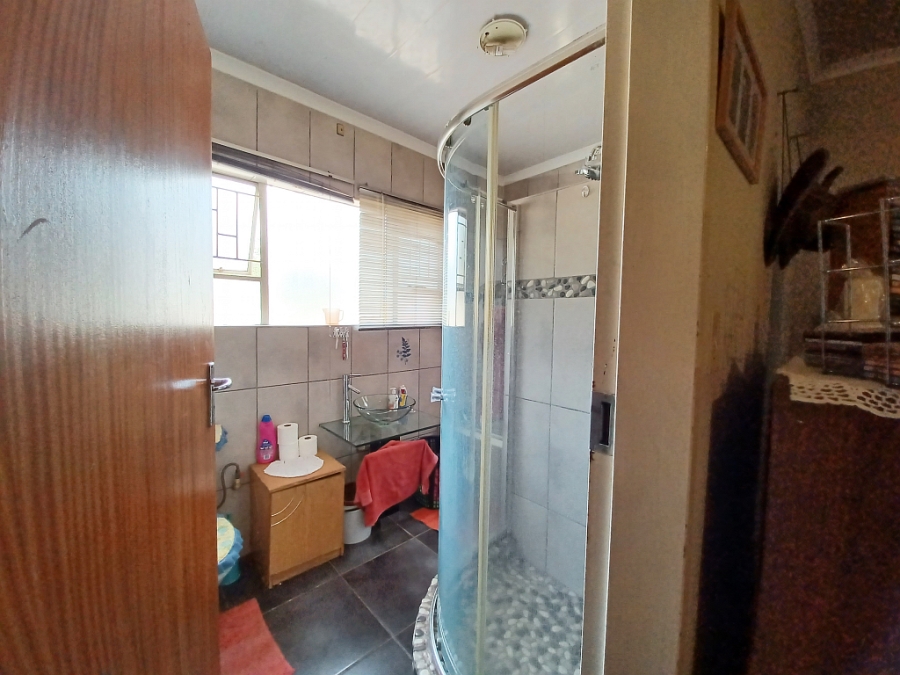 4 Bedroom Property for Sale in Vanderbijlpark Sw 2 Gauteng