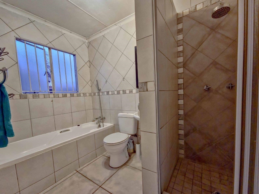 2 Bedroom Property for Sale in Eden Glen Gauteng