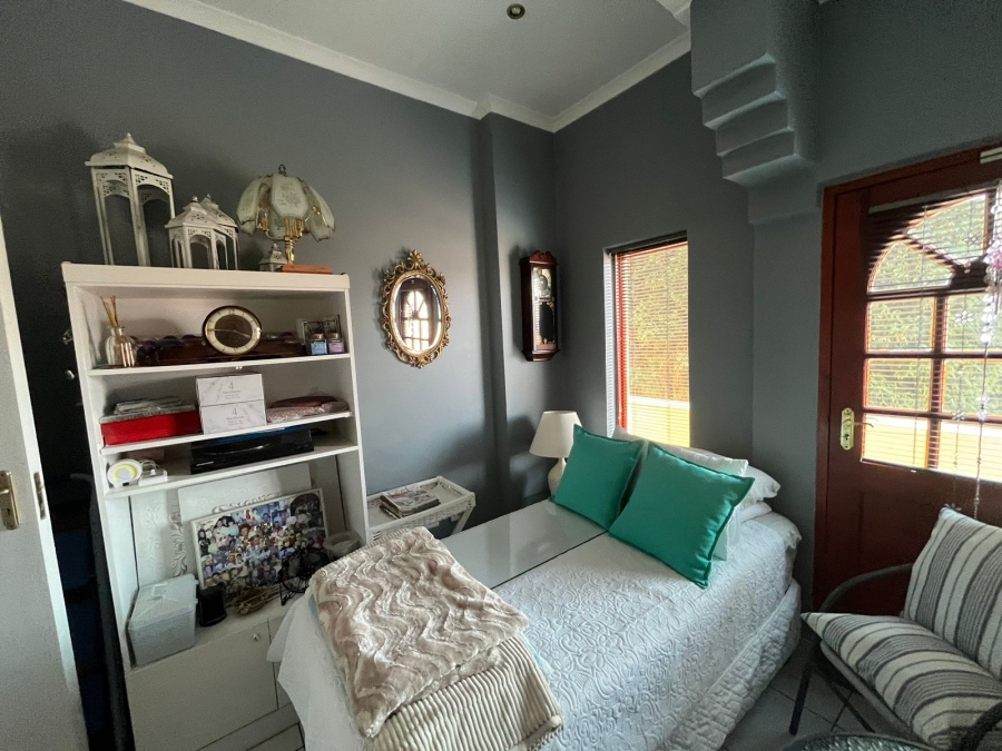 2 Bedroom Property for Sale in Oakdene Gauteng