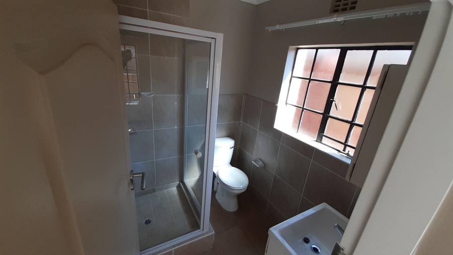 2 Bedroom Property for Sale in Meyerton Central Gauteng