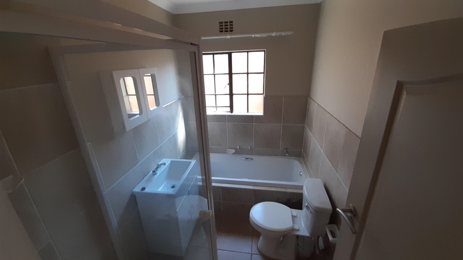 2 Bedroom Property for Sale in Meyerton Central Gauteng