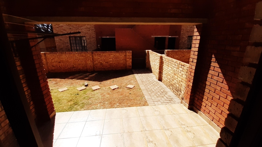 2 Bedroom Property for Sale in Meyerton Central Gauteng